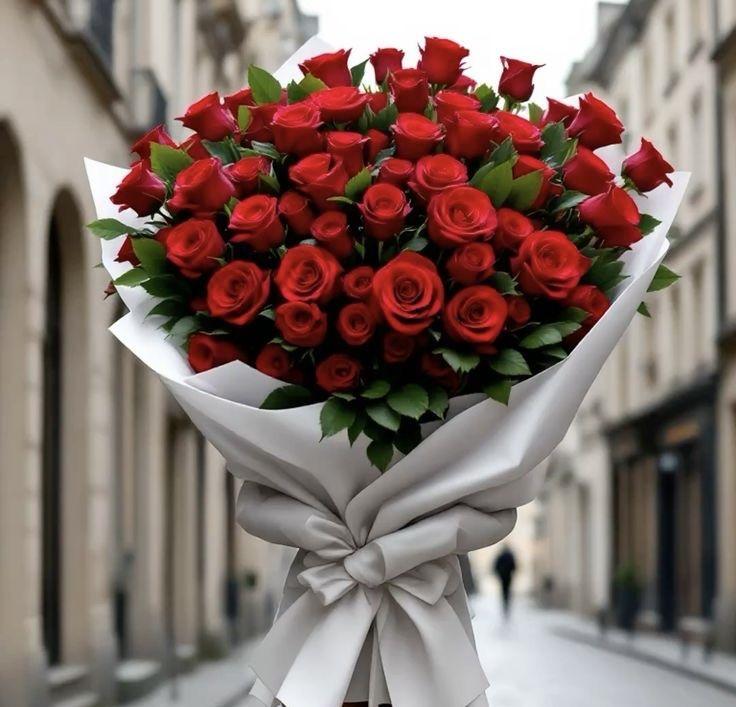 BalancePaperPlane workshop space where corporate flower arrangements are designed and prepared for business delivery